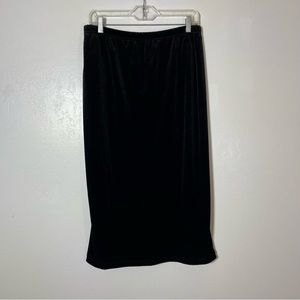 Christopher & Banks, Velvety Black Midi Skirt. Size Large. Excellent condition!